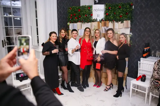 Eveniment Edina Borza — Nails & Magic Conference / seminarii